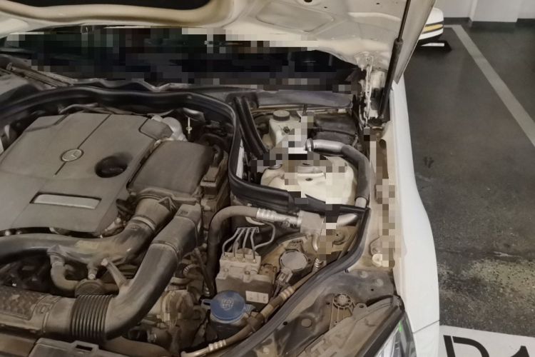 Used Mercedes-Benz E-Class 2015 Restyled E 260 L Sport Edition Engine Bay Left