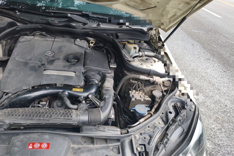 Used Mercedes-Benz E-Class 2015 Facelift E 200 L Sport Edition Engine Bay Left