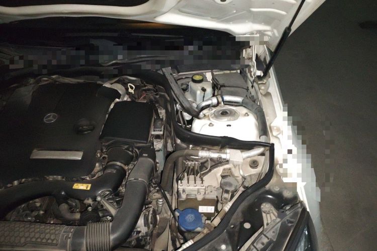Used Mercedes-Benz E-Class 2015 Facelift E 200 L Engine Bay Left