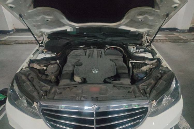 Used Mercedes-Benz E-Class 2015 E 320 L 4MATIC Engine Bay
