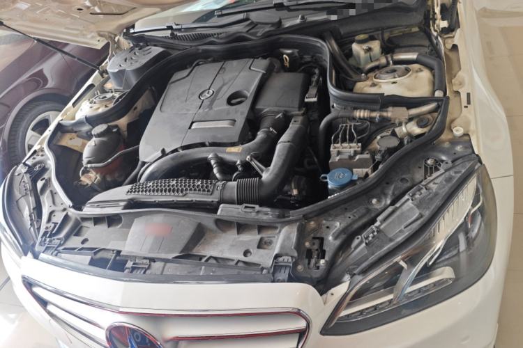 Used Mercedes-Benz E-Class 2015 Facelift E 200 L Sport Edition Engine Bay