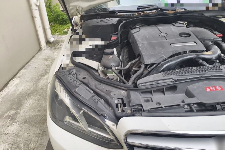 Used Mercedes-Benz E-Class 2015 E 200 L Sport Edition Engine Bay Right