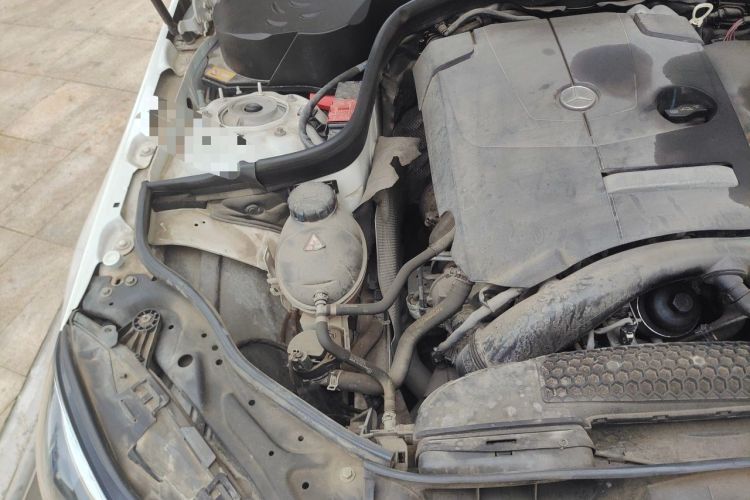 Used Mercedes-Benz E-Class 2015 Facelift E 200 L Sport Edition Engine Bay Right