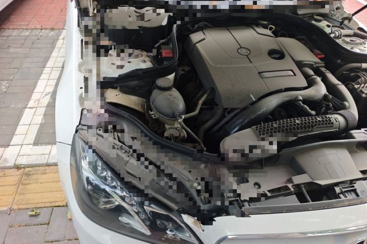 Used Mercedes-Benz E-Class 2015 E 260 L Sport & Fashion Model Engine Bay Right