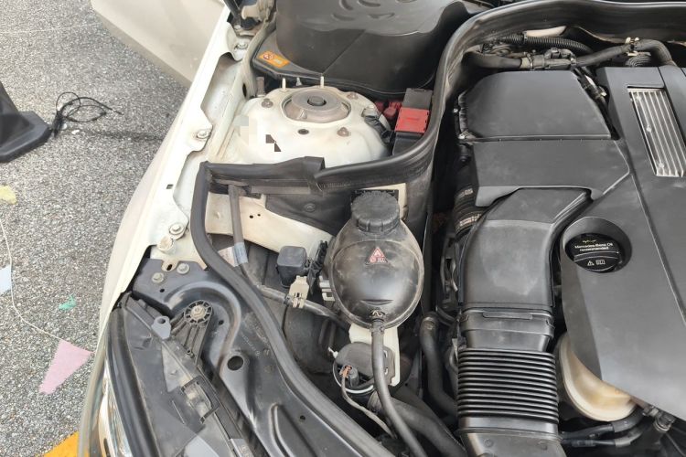 Used Mercedes-Benz E-Class 2015 E 320 L Sport 4MATIC Engine Bay Right