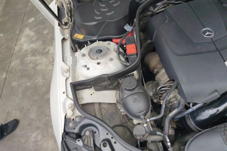 Used Mercedes-Benz E-Class 2015 Facelift E 200 L Sport Edition Engine Bay Right