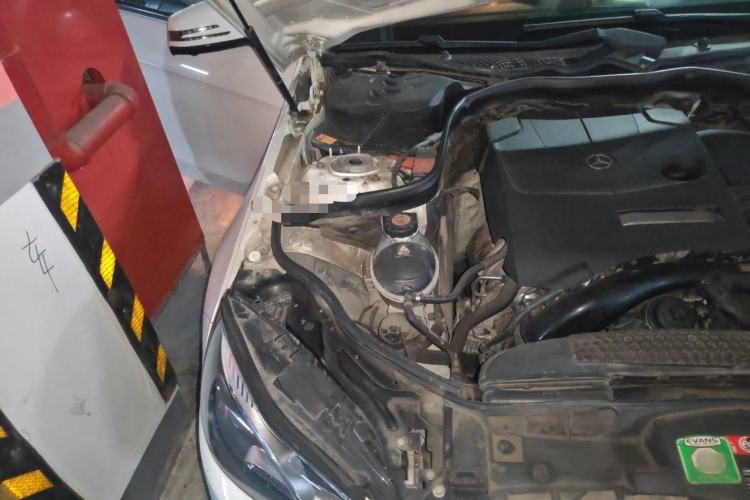 Used Mercedes-Benz E-Class 2015 Restyled E 260 L Sport Edition Engine Bay Right