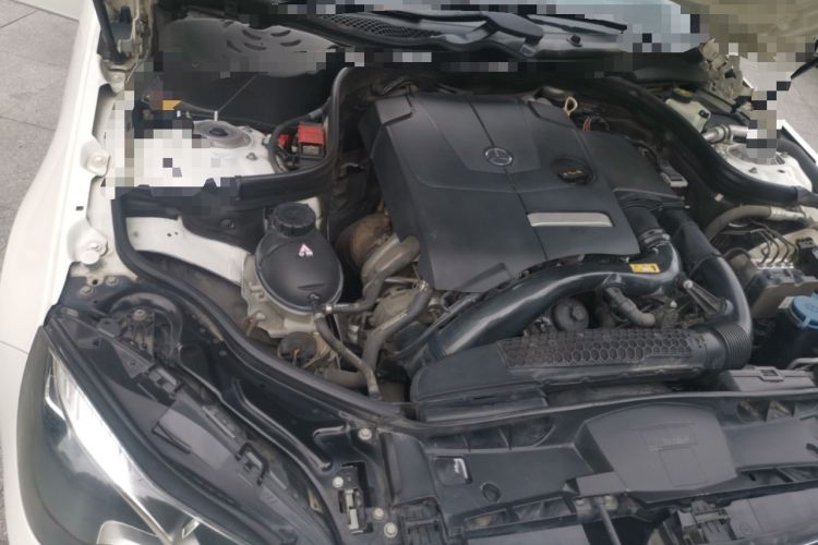 Used Mercedes-Benz E-Class 2015 E 260 L Engine Bay Right