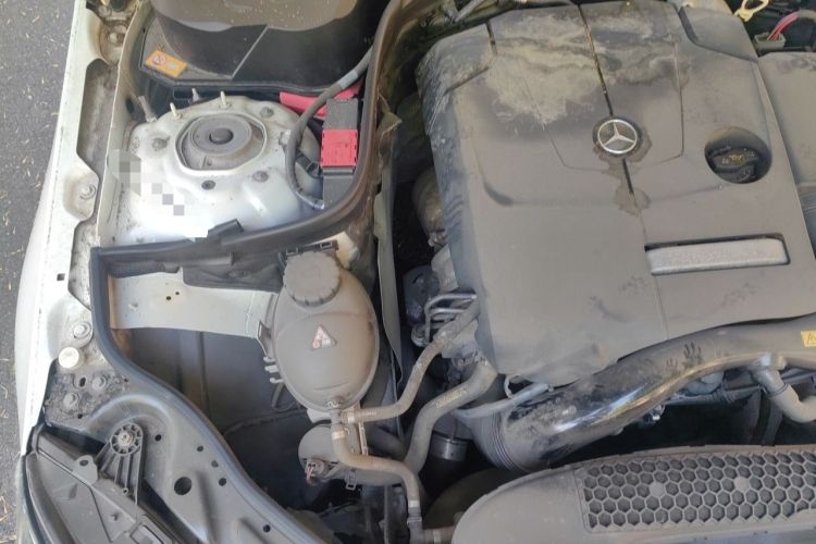 Used Mercedes-Benz E-Class 2015 Facelift E 200 L Sport Edition Engine Bay Right