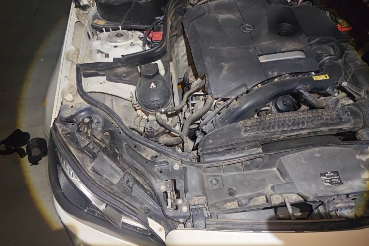 Used Mercedes-Benz E-Class 2015 E 260 L Sport Edition Engine Bay Right