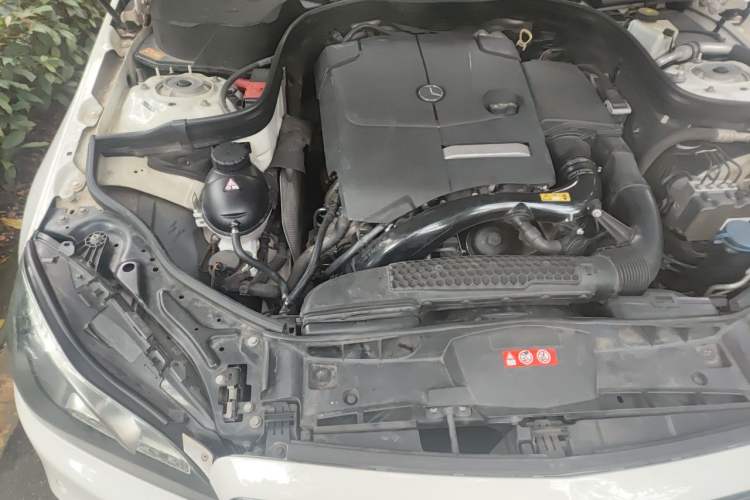 Used Mercedes-Benz E-Class 2015 Facelift E 200 L Sport Edition Engine Bay Right