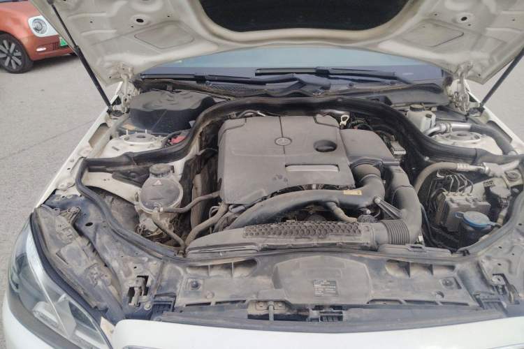 Used Mercedes-Benz E-Class 2015 Restyled E 260 L Sport Edition Engine Bay Right