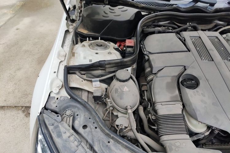 Used Mercedes-Benz E-Class 2015 E 400 L Sport Luxury 4MATIC Engine Bay Right
