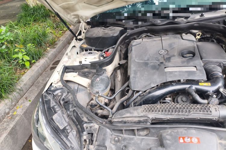 Used Mercedes-Benz E-Class 2015 Facelift E 200 L Sport Edition Engine Bay Right