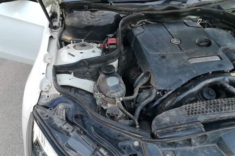 Used Mercedes-Benz E-Class 2015 Restyled E 260 L Sport Edition Engine Bay Right