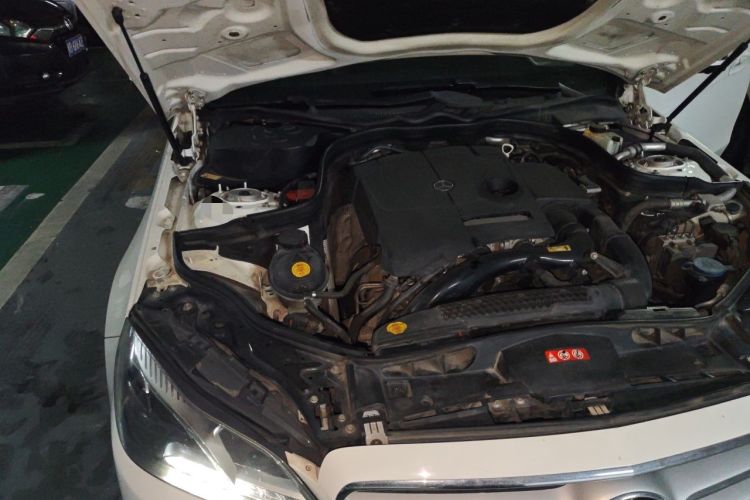 Used Mercedes-Benz E-Class 2015 Restyled E 260 L Sport Edition Engine Bay Right