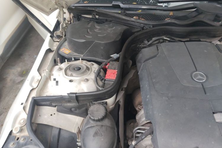 Used Mercedes-Benz E-Class 2015 E 260 L Sport Edition Engine Bay Right