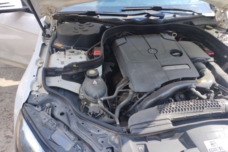 Used Mercedes-Benz E-Class 2015 E 260 L Sport Edition Engine Bay Right