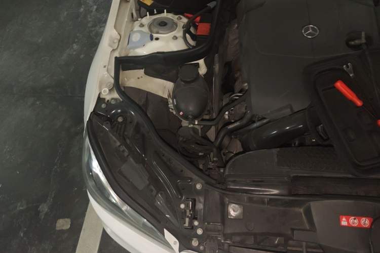 Used Mercedes-Benz E-Class 2015 Restyled E 260 L Sport Edition Engine Bay Right