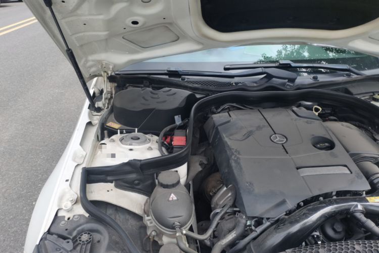 Used Mercedes-Benz E-Class 2015 E 260 L Sport Luxury Model Engine Bay Right