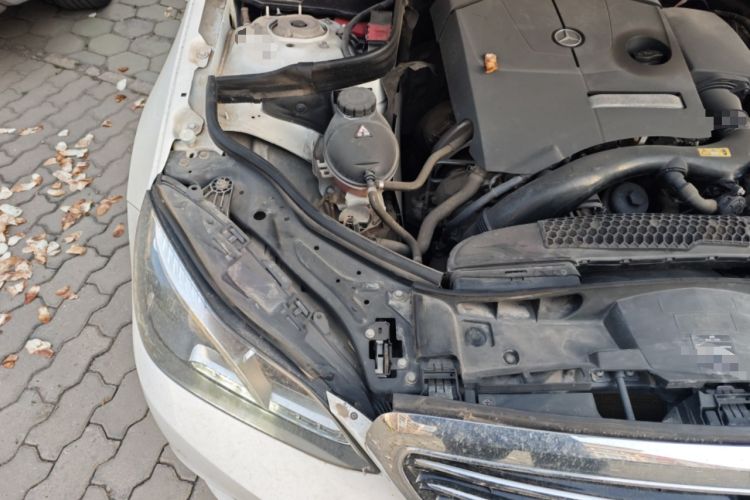Used Mercedes-Benz E-Class 2015 E 200 L Engine Bay Right