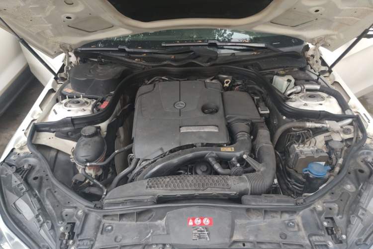 Used Mercedes-Benz E-Class 2015 E 260 L Sport Edition Engine Bay