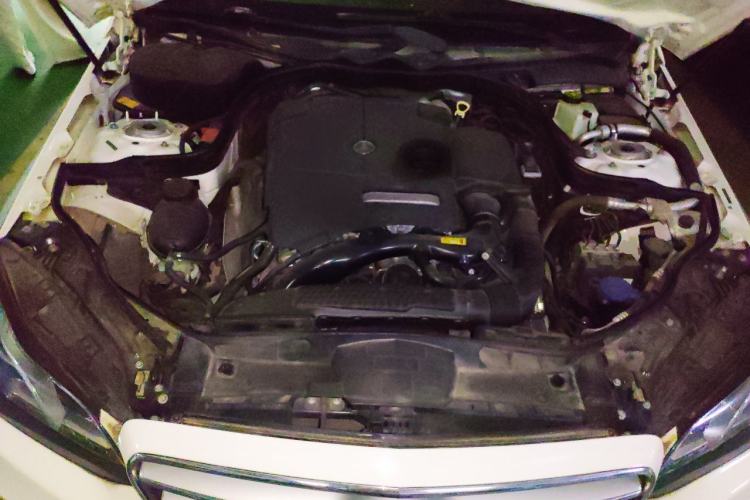 Used Mercedes-Benz E-Class 2015 E 260 L Sport Edition Engine Bay