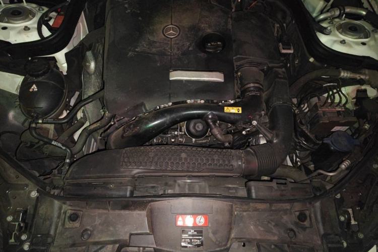 Used Mercedes-Benz E-Class 2015 Facelift E 200 L Sport Edition Engine Bay
