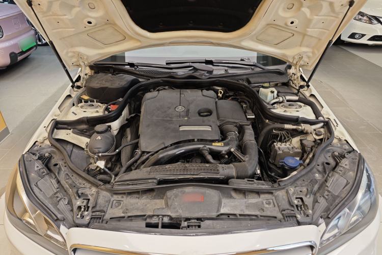 Used Mercedes-Benz E-Class 2015 Facelift E 200 L Sport Edition Engine Bay