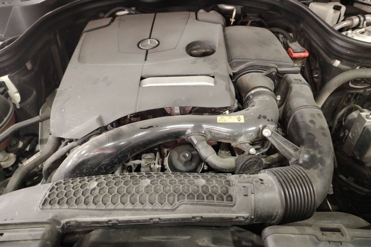 Used Mercedes-Benz E-Class 2015 E 260 L Sport Edition Engine Bay