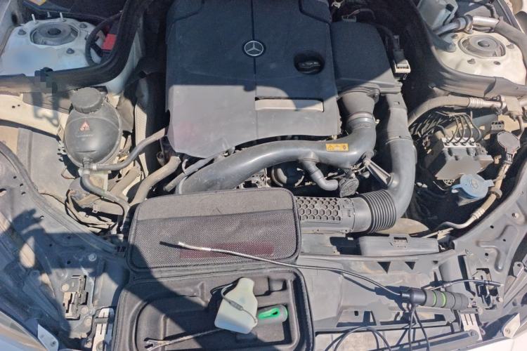 Used Mercedes-Benz E-Class 2015 E 260 L Sport & Fashion Model Engine Bay