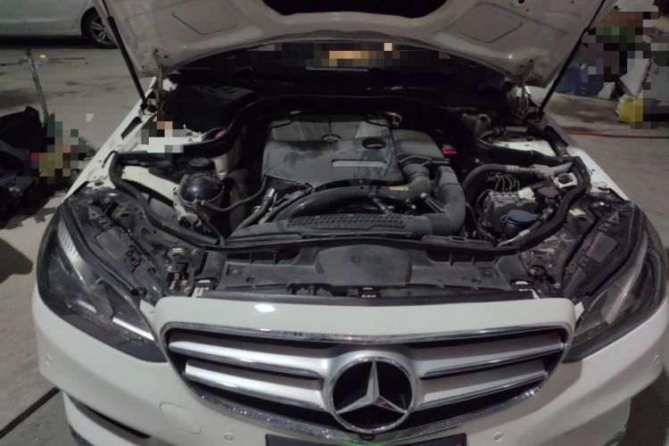 Used Mercedes-Benz E-Class 2015 E 260 L Sport Edition Engine Bay