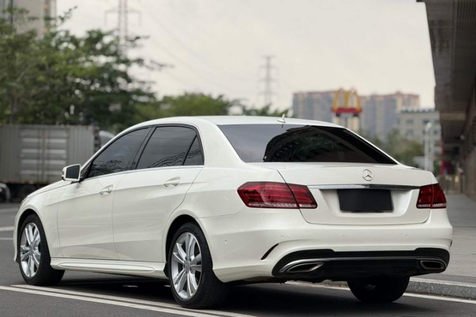 Used Mercedes-Benz E-Class 2015 Restyled E 260 L Sport Edition Exterior 1