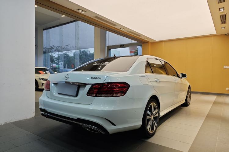 Used Mercedes-Benz E-Class 2015 Facelift E 200 L Sport Edition Exterior 1