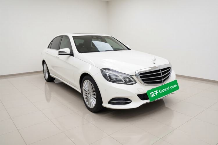 Used Mercedes-Benz E-Class 2015 Facelift E 200 L Exterior 2