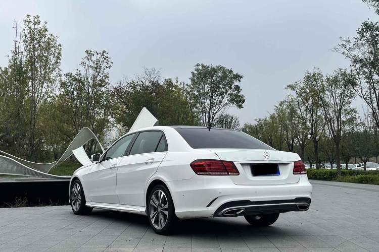 Used Mercedes-Benz E-Class 2015 Facelift E 200 L Sport Edition Exterior 3
