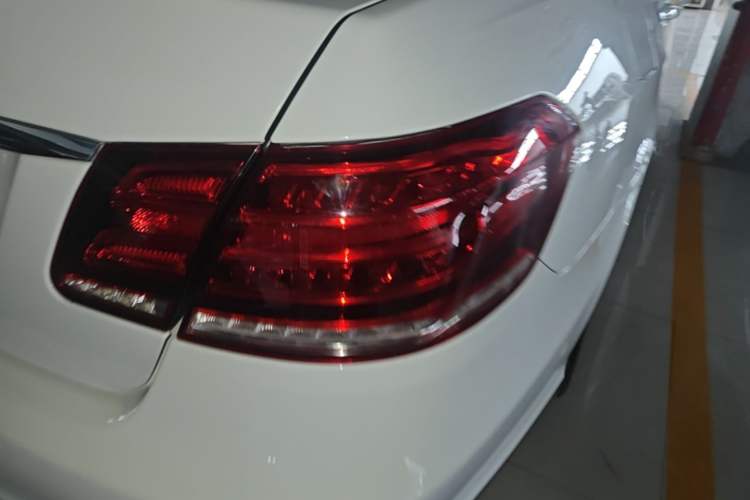 Used Mercedes-Benz E-Class 2015 E 260 L Sport Edition Exterior 3