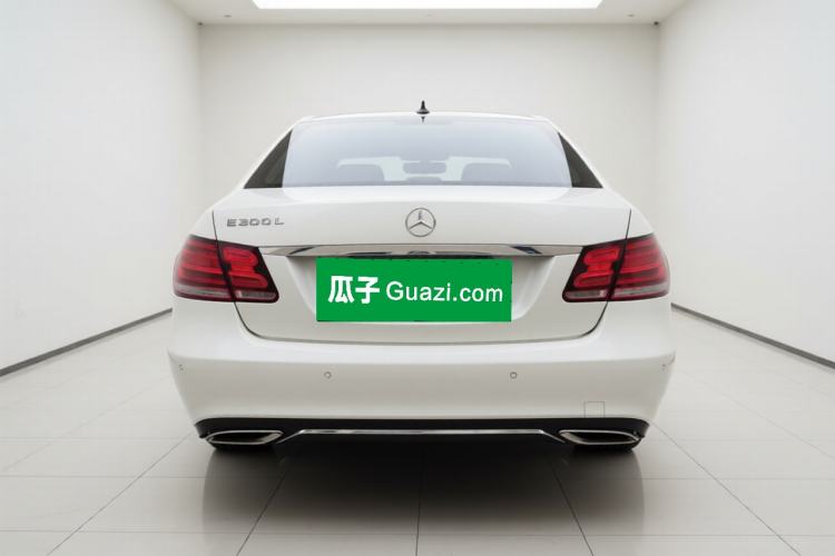 Used Mercedes-Benz E-Class 2015 Facelift E 200 L Exterior 4