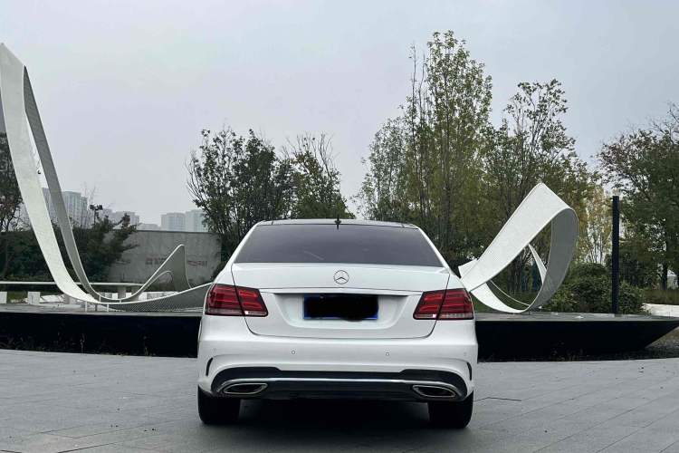 Used Mercedes-Benz E-Class 2015 Facelift E 200 L Sport Edition Exterior 4