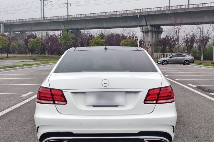 Used Mercedes-Benz E-Class 2015 Facelift E 200 L Sport Edition Exterior 4