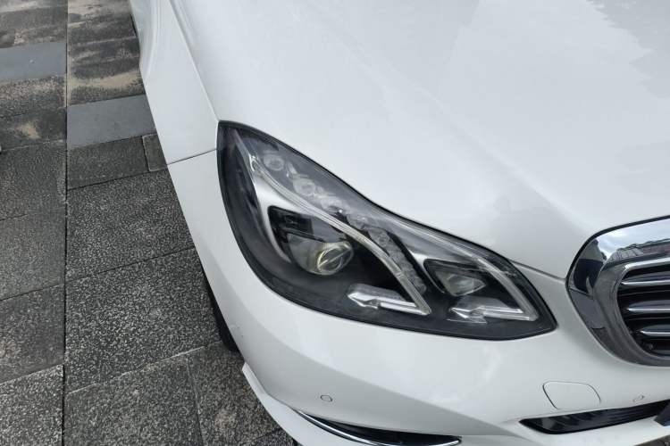 Used Mercedes-Benz E-Class 2015 Facelift E 200 L Exterior 6