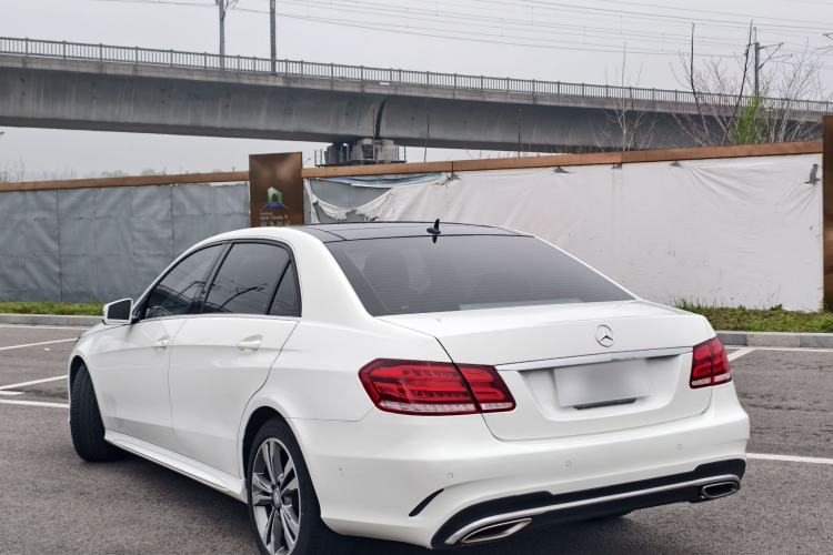 Used Mercedes-Benz E-Class 2015 Facelift E 200 L Sport Edition Exterior 6