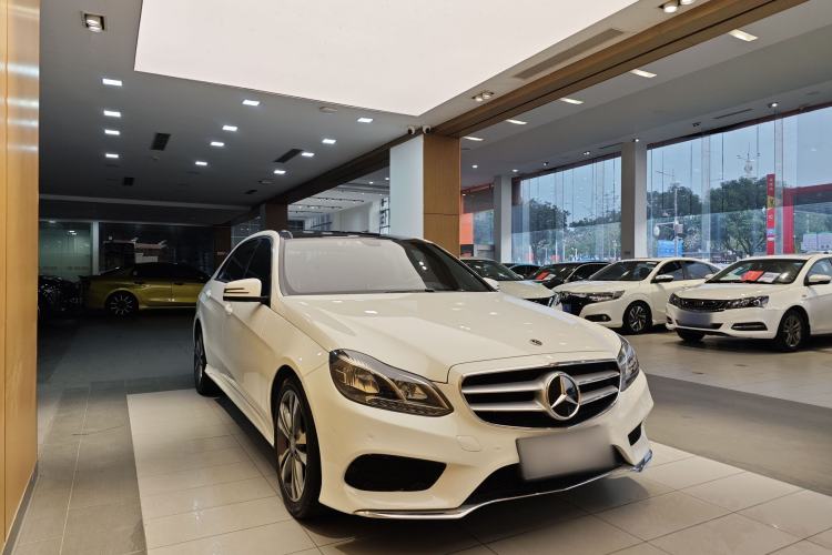 Used Mercedes-Benz E-Class 2015 Facelift E 200 L Sport Edition Exterior 7