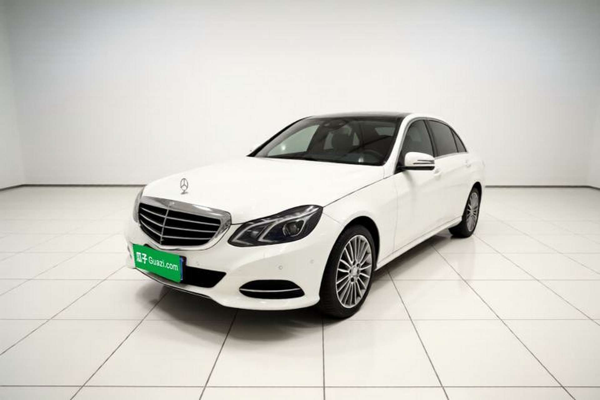 Used Mercedes-Benz E-Class 2015 E 260 L Luxury Model Front Left 45 Deg