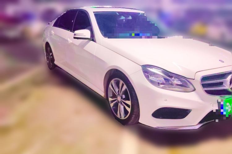 Used Mercedes-Benz E-Class 2015 E 260 L Sport Edition Front Right 45 Deg