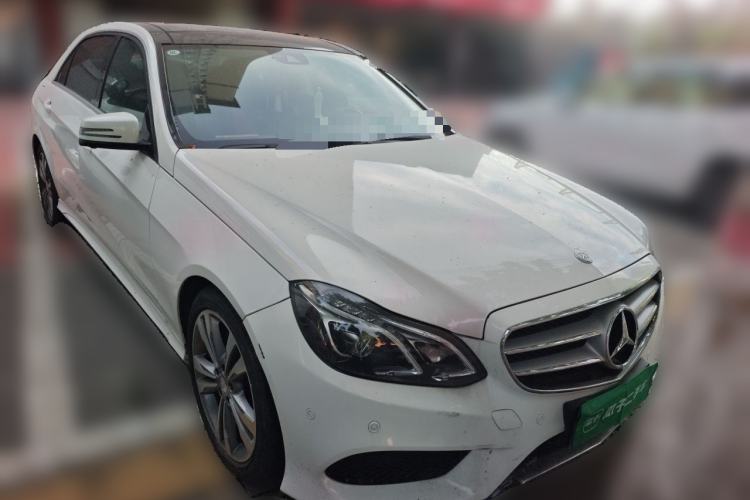 Used Mercedes-Benz E-Class 2015 E 260 L Sport & Fashion Model Front Right 45 Deg