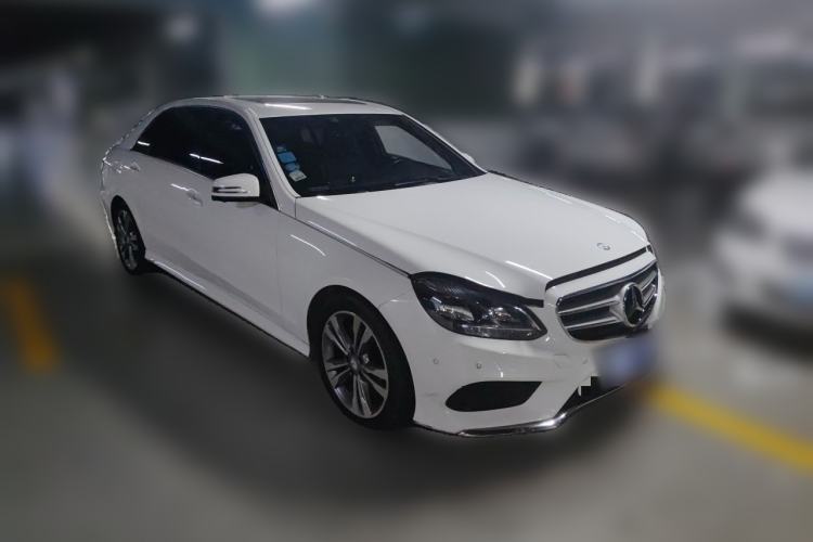 Used Mercedes-Benz E-Class 2015 E 260 L Sport Edition Front Right 45 Deg