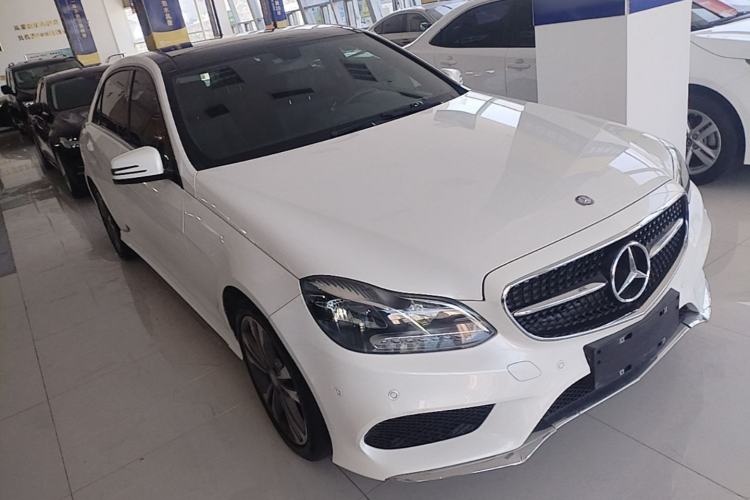 Used Mercedes-Benz E-Class 2015 Facelift E 200 L Sport Edition Front Right 45 Deg