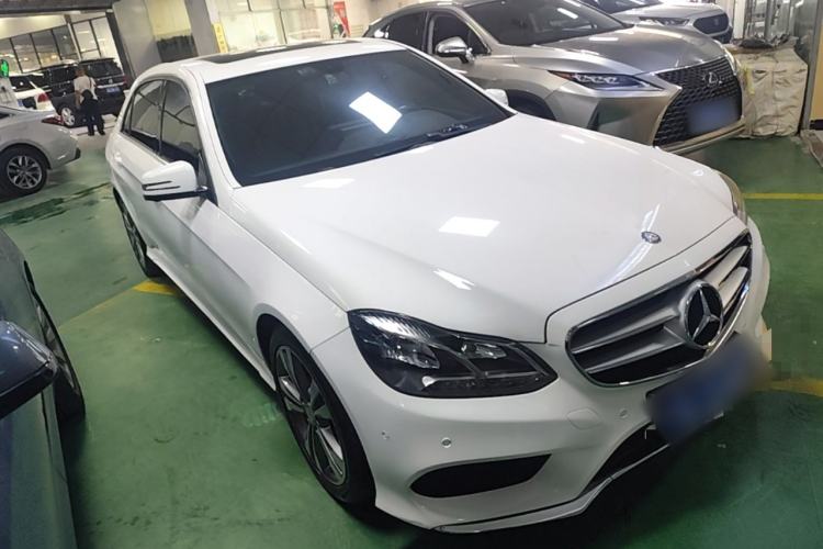 Used Mercedes-Benz E-Class 2015 E 260 L Sport Edition Front Right 45 Deg
