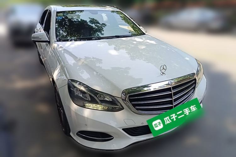 Used Mercedes-Benz E-Class 2015 E 200 L Front Right 45 Deg